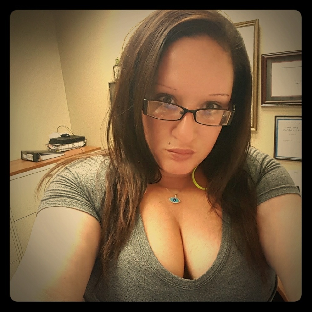 Meet your Posher, Jillian